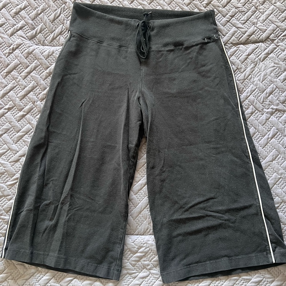 Black Wide Leg Crops
